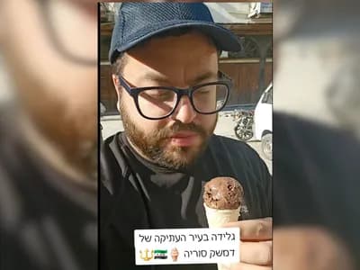 مدوّن إسرائيلي يثير الجدل بعد ظهوره يتناول البوظة في قلب دمشق.. فيديو