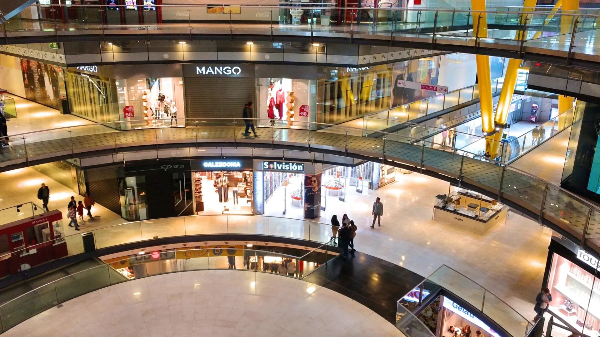 ظاهرة "عالم المول": احلام متطابقة ومتكررة بين غرباء.. فما القصة؟