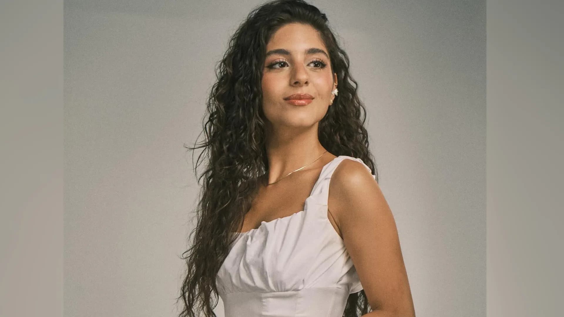  مايان السيد: "عارفة ان ربنا مديني جمال".. فيديو